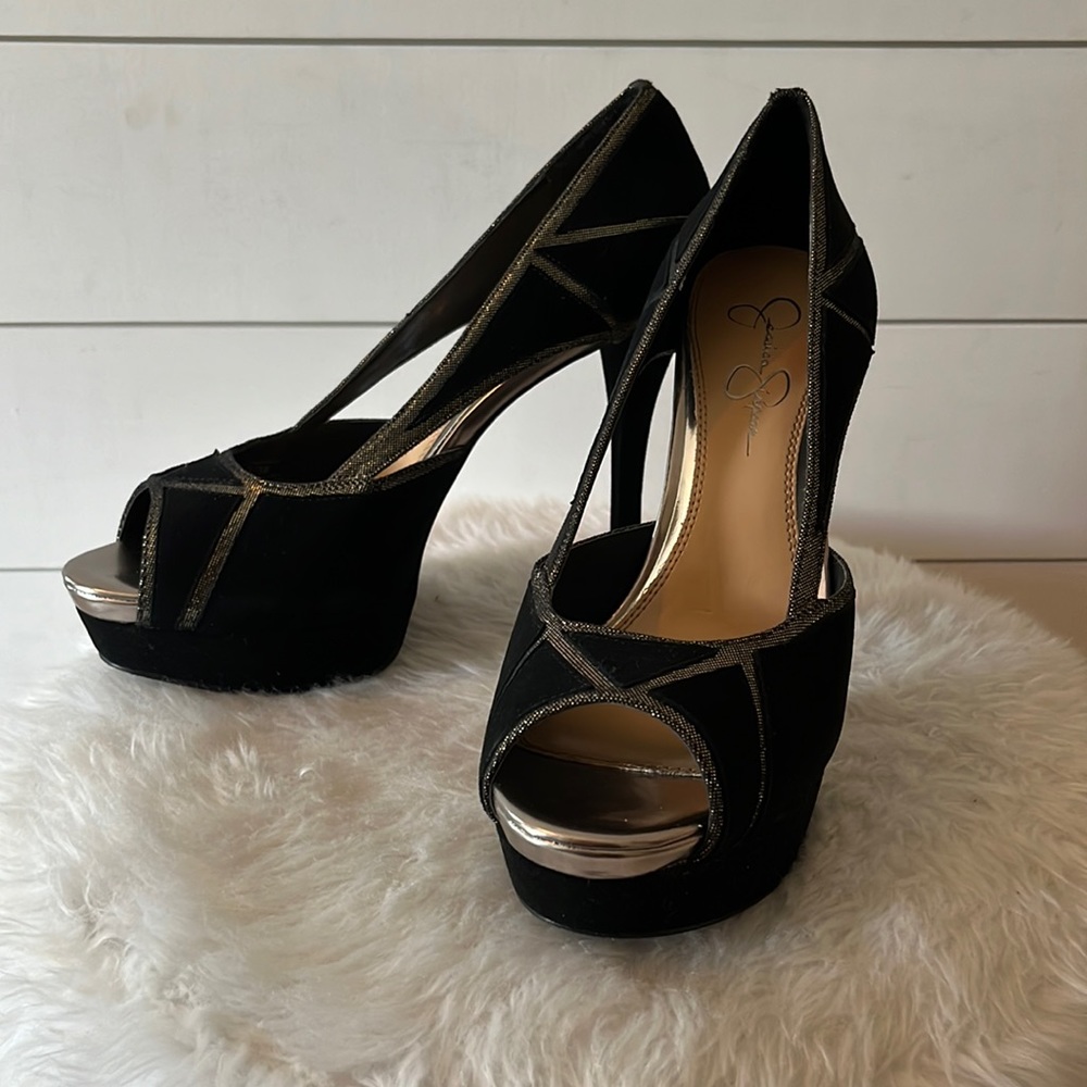 Size 8 black/graphite Jessica Simpson Rachelle heels.
